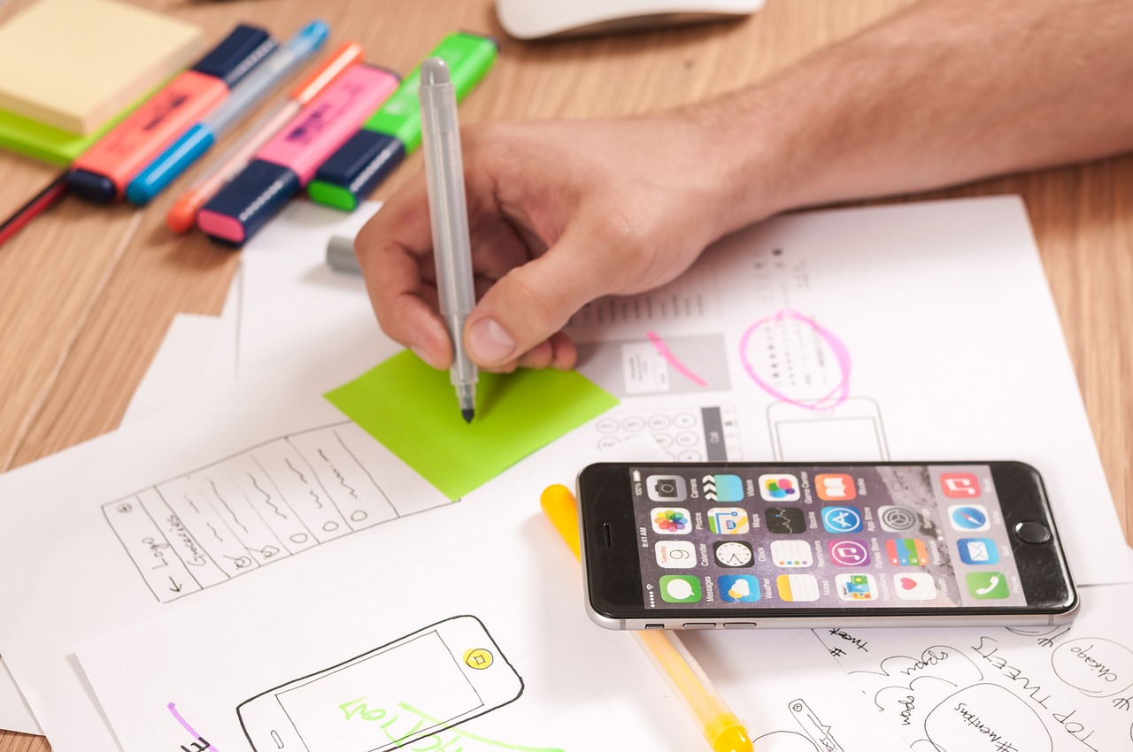 ¿Cómo utilizar el asistente virtual para un ecommerce?